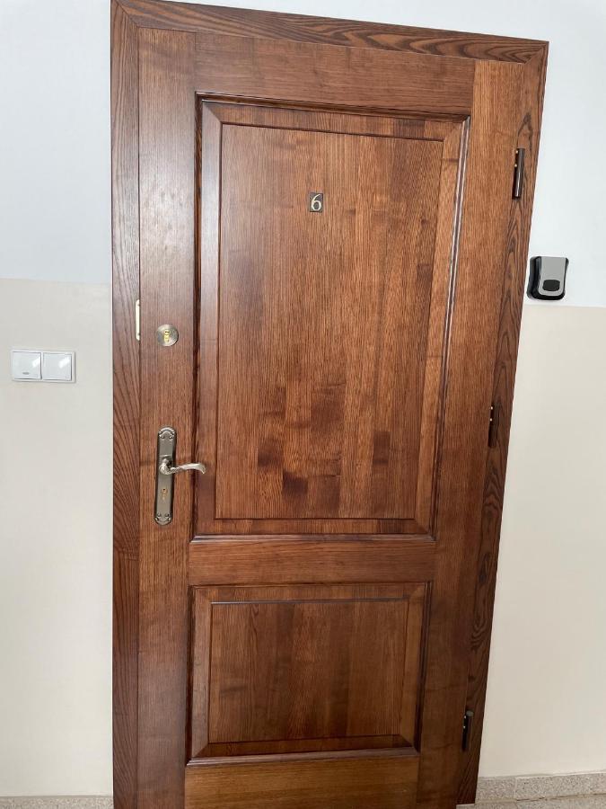 Apartament W Koninie Przy Ul. Wiosny Ludow Konin  Exterior foto