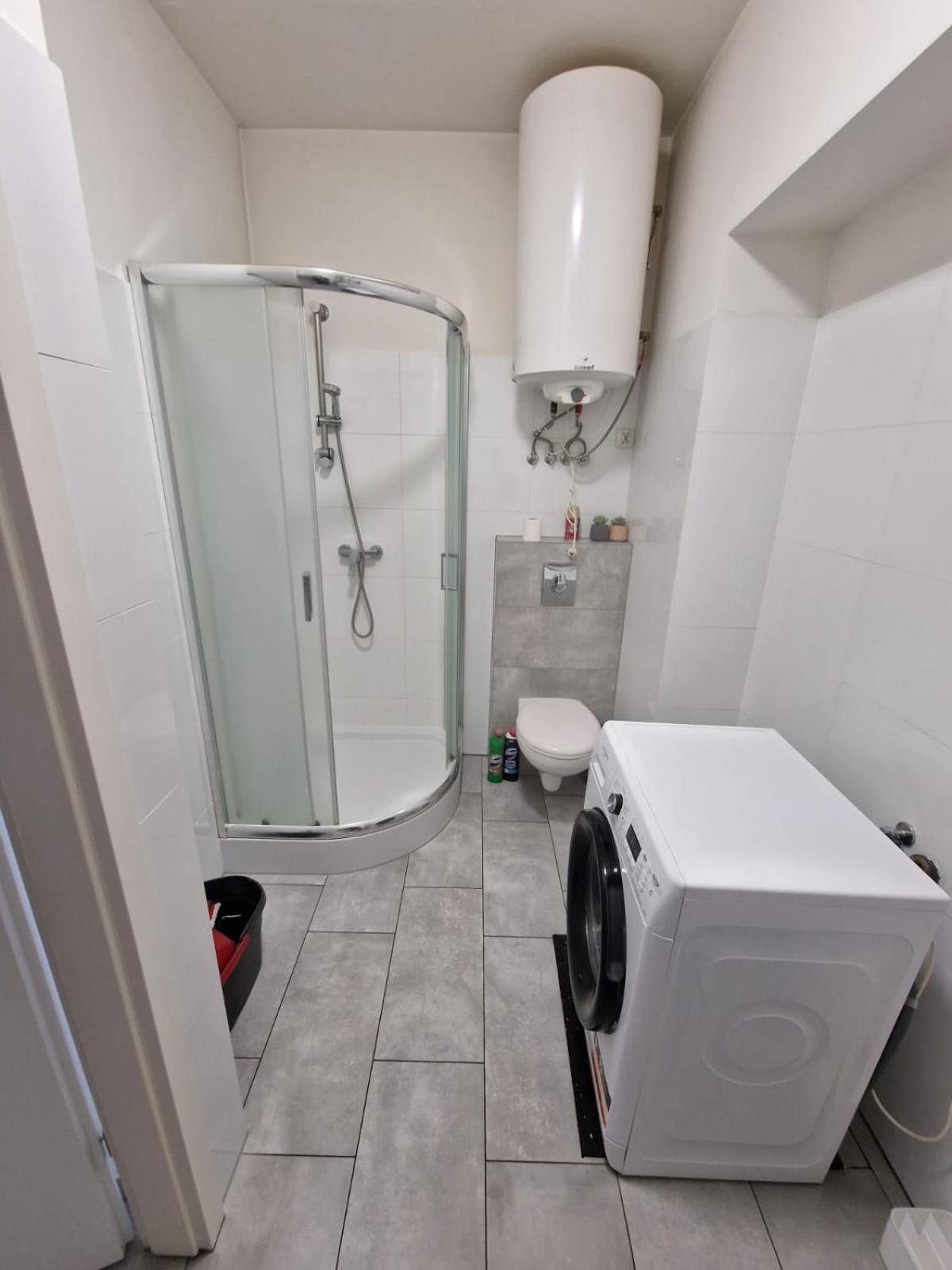 Apartament W Koninie Przy Ul. Wiosny Ludow Konin  Exterior foto